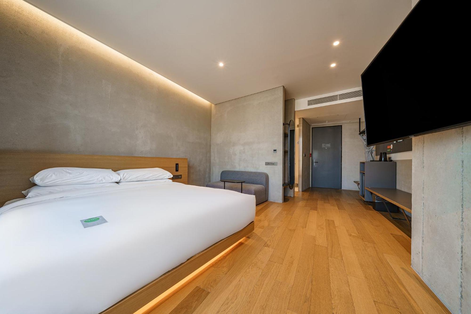 Take Seoul Hotel
